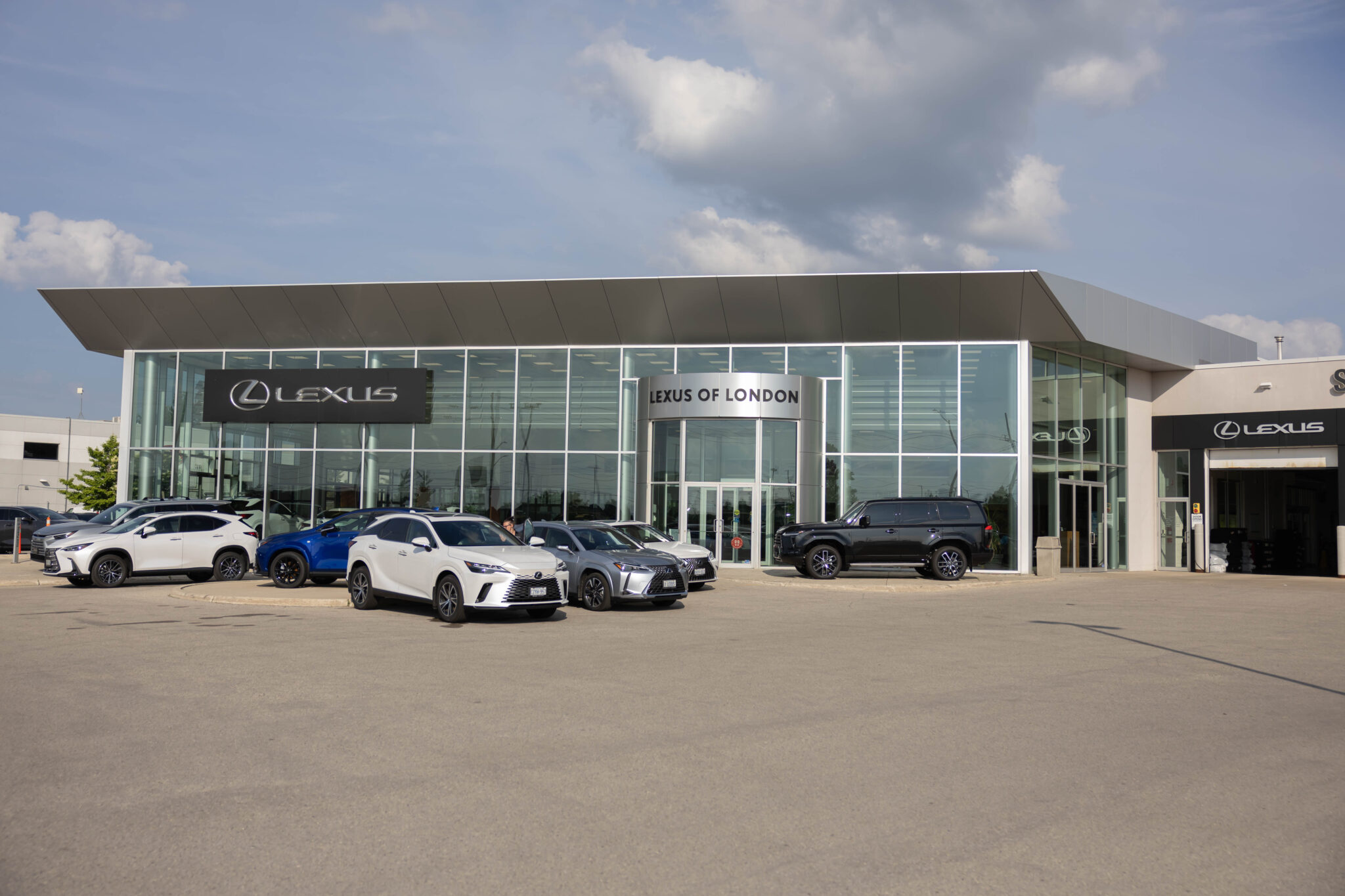 Lexus Edgware Rd OpenRoad Group Welcomes ToyotaTown London, Lexus of London, and White ...